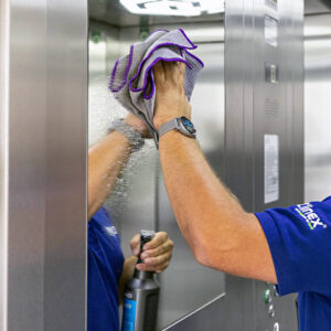 77 110 CLINEX CLINEX Glass 1L 1