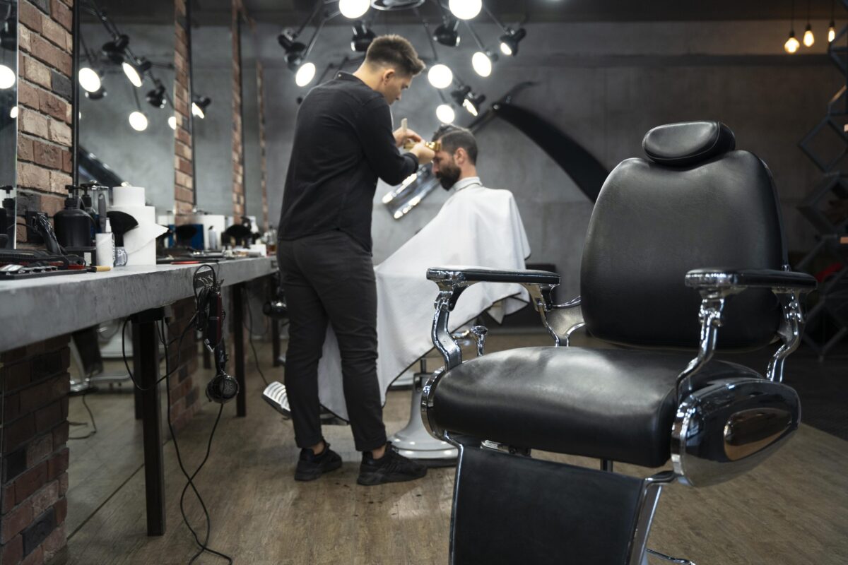 KADEŘNICKÝ SALON - CLINEX PROFESSIONAL CZ